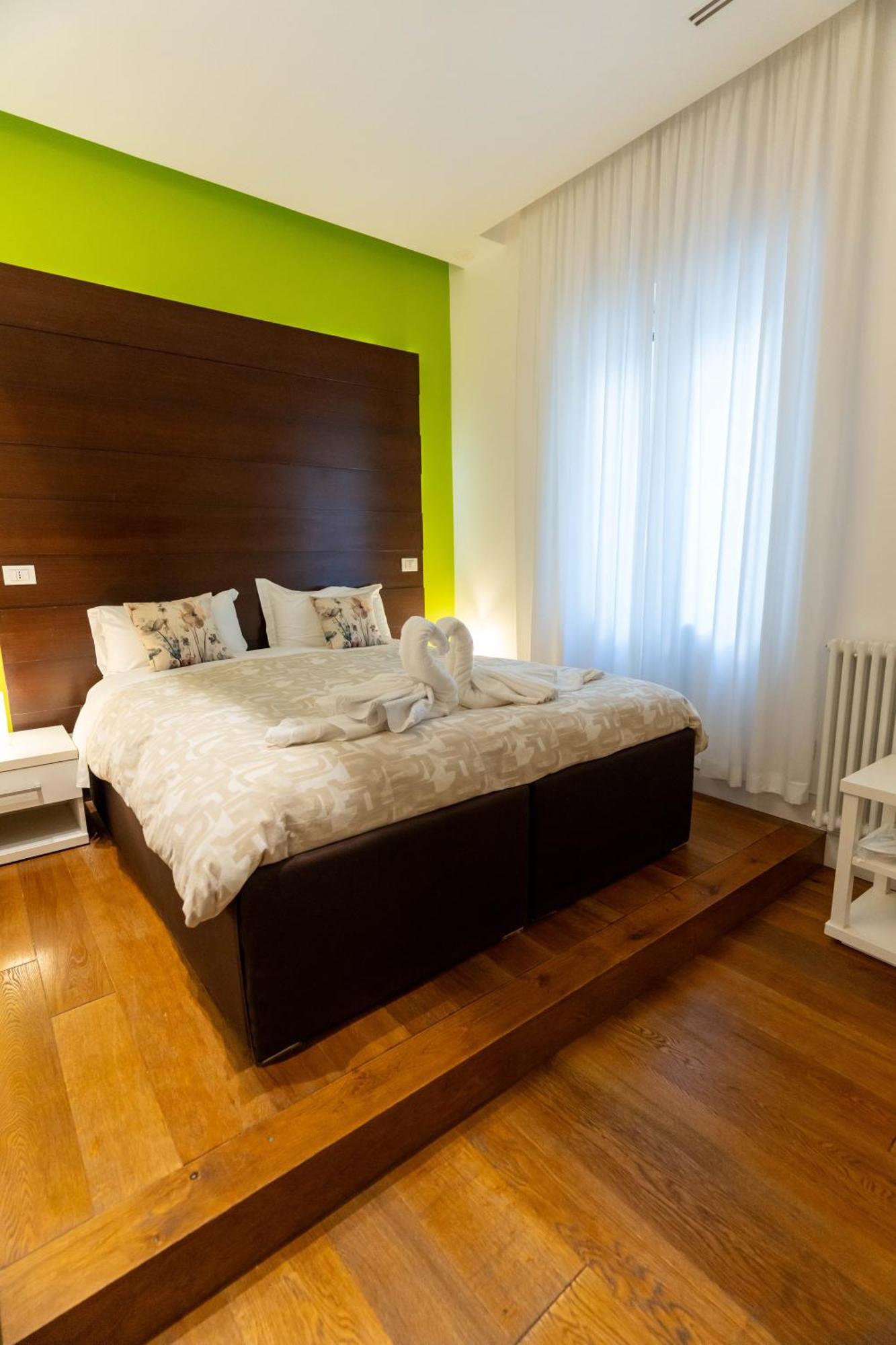Ihh Suites Рим Экстерьер фото