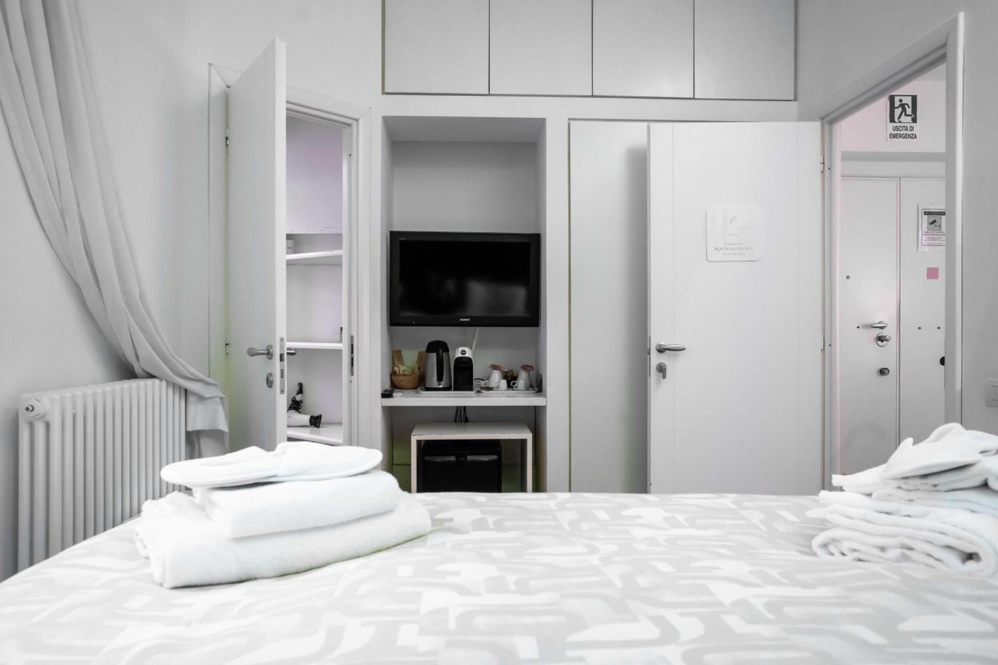 Ihh Suites Рим Экстерьер фото